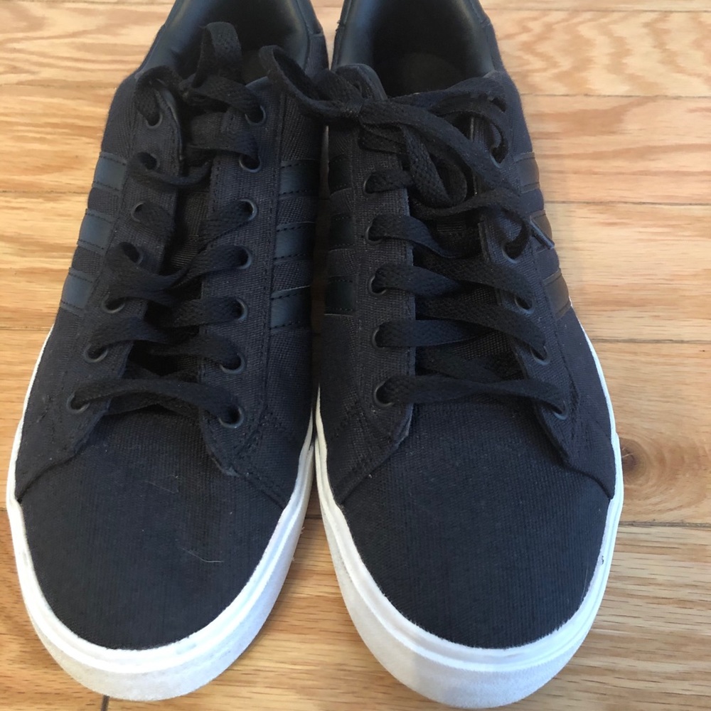Adidas Neo tennis shoes